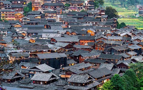 阜阳6种常见的外墙仿石漆施工工艺！